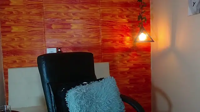 Snapshot of Bastiaan_28 chatting on 03.04.25 Bastiaan 28 online show from 03.04.25