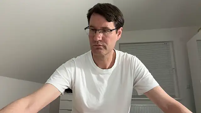 zxzx cam1 online show from 04.24.26