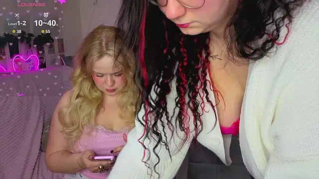 Snapshot of HANNA_MONTANAS chatting on 03.18.26 HANNA MONTANAS online show from 03.18.26