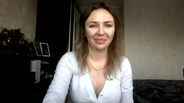 AngelinaLove28 online show from 01.15.26