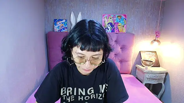 Snapshot of charlottemoonxz chatting on 05.20.26 charlottemoonxz online show from 05.20.26