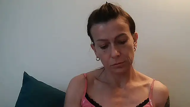 Snapshot of anechka1 chatting on 04.26.26 anechka1 online show from 04.26.26