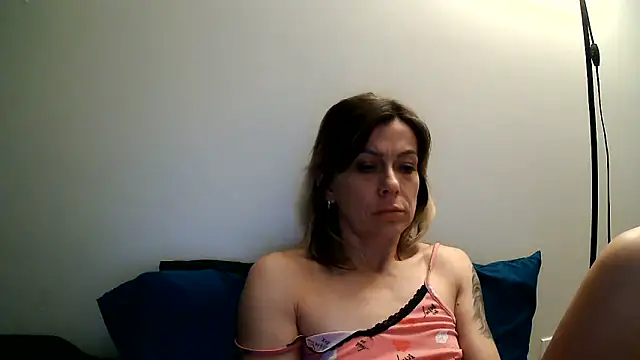Snapshot of anechka1 chatting on 06.08.26 anechka1 online show from 06.08.26