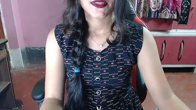 Snapshot of Angel_Alison_ chatting on 10.28.25 Angel Alison online show from 10.28.25
