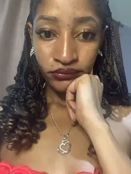 Snapshot of GoddessVee chatting on 12.10.24 GoddessVee online show from 12.10.24