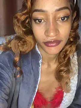 Snapshot of GoddessVee chatting on 12.27.24 GoddessVee online show from 12.27.24