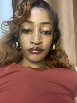 Snapshot of GoddessVee chatting on 12.28.24 GoddessVee online show from 12.28.24