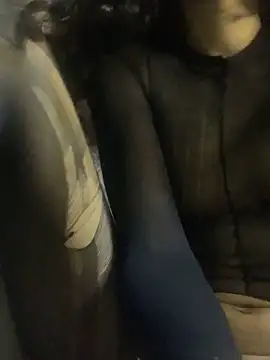 Snapshot of GoddessVee chatting on 01.30.25 GoddessVee online show from 01.30.25