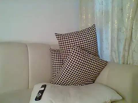 Saintadushe online show from 10.20.25