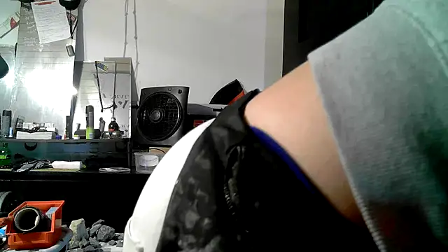 0815lukas2024 online show from 10.19.25