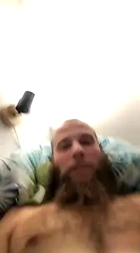 Snapshot of AbukLoko chatting on 03.04.25 AbukLoko online show from 03.04.25