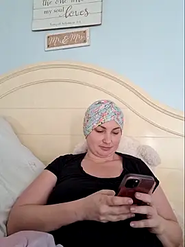 MilfyMrsRobinson online show from 02.24.26