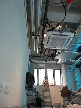 Snapshot of 2tomka52052sex chatting on 12.25.24 2tomka52052sex online show from 12.25.24