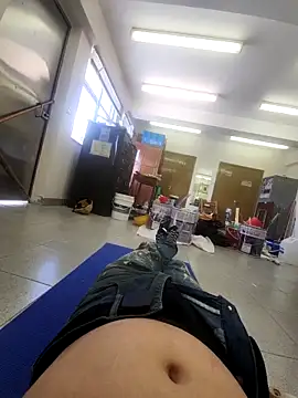 Snapshot of 2tomka52052sex chatting on 11.06.25 2tomka52052sex online show from 11.06.25