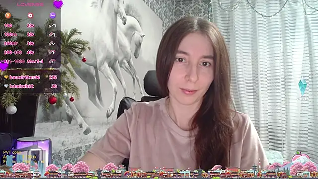 Snapshot of Wowpornoo chatting on 12.03.24 Wowpornoo online show from 12.03.24