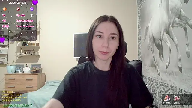 Snapshot of Wowpornoo chatting on 01.19.25 Wowpornoo online show from 01.19.25