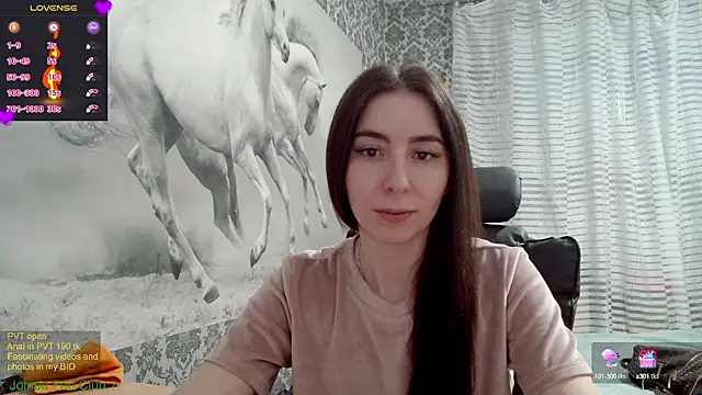 Snapshot of Wowpornoo chatting on 02.22.25 Wowpornoo online show from 02.22.25