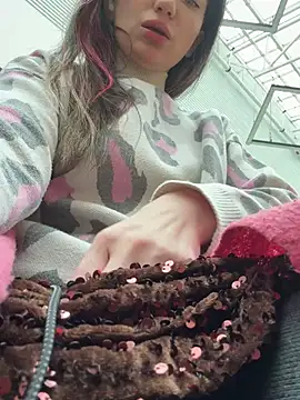 MooonReal online show from 03.07.25