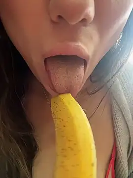 MooonReal online show from 12.04.25