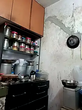 Love Jenny online show from 11.18.25