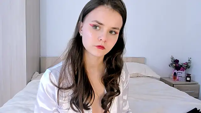 Snapshot of evelinal_ove chatting on 03.05.25 evelinal ove online show from 03.05.25