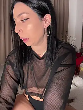 Snapshot of KimArts chatting on 02.17.26 KimArts online show from 02.17.26