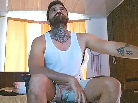 aronmiller404 online show from 01.10.25