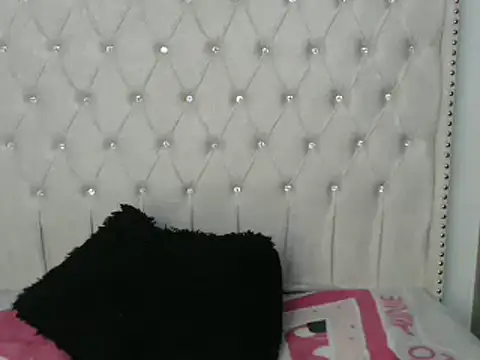 Abril Squirt online show from 03.22.25