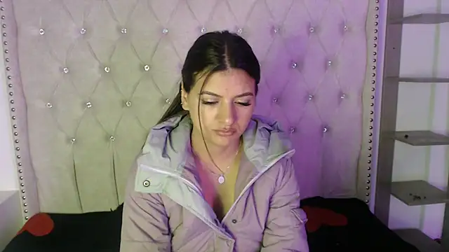 Abril Squirt online show from 10.04.25