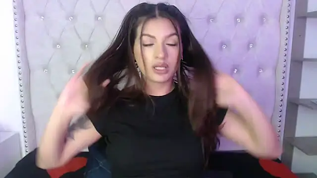 Abril Squirt online show from 10.24.25