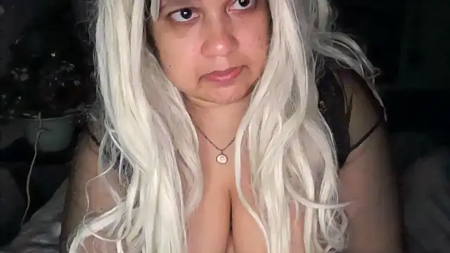 Snapshot of MelanieFawker chatting on 09.20.25 MelanieFawker online show from 09.20.25