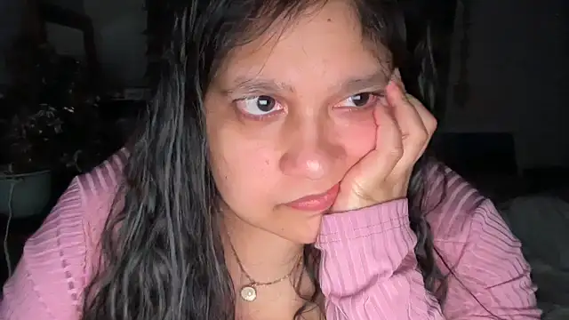 Snapshot of MelanieFawker chatting on 10.17.25 MelanieFawker online show from 10.17.25