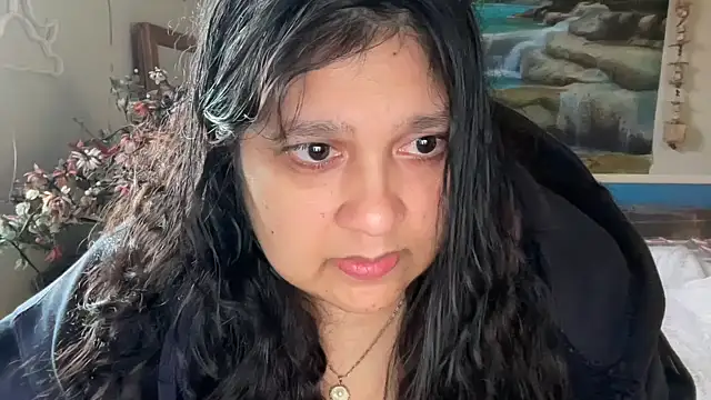 Snapshot of MelanieFawker chatting on 10.17.25 MelanieFawker online show from 10.17.25