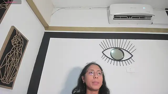 Snapshot of EmilyGomezLS chatting on 05.31.26 EmilyGomezLS online show from 05.31.26