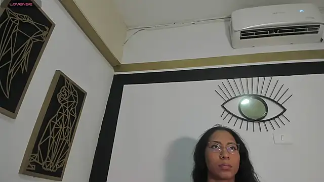 Snapshot of EmilyGomezLS chatting on 06.03.26 EmilyGomezLS online show from 06.03.26