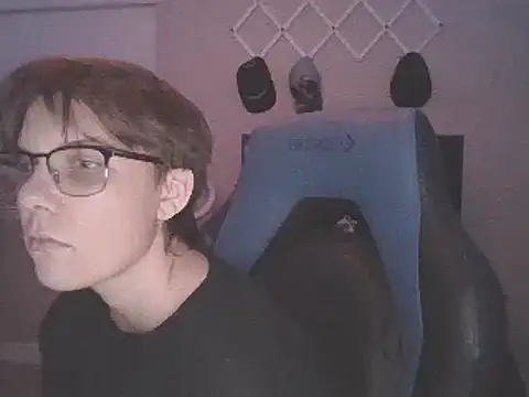 Snapshot of KaliSnow199623 chatting on 02.07.25 KaliSnow199623 online show from 02.07.25