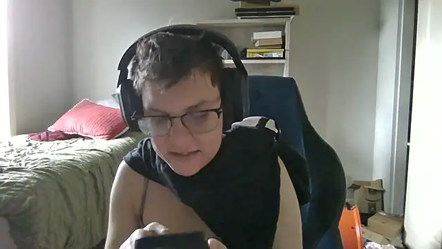 Snapshot of KaliSnow199623 chatting on 01.08.26 KaliSnow199623 online show from 01.08.26