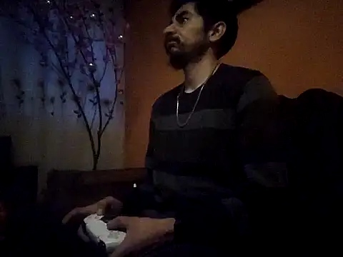 Snapshot of Angel_Coronel chatting on 01.16.25 Angel Coronel online show from 01.16.25