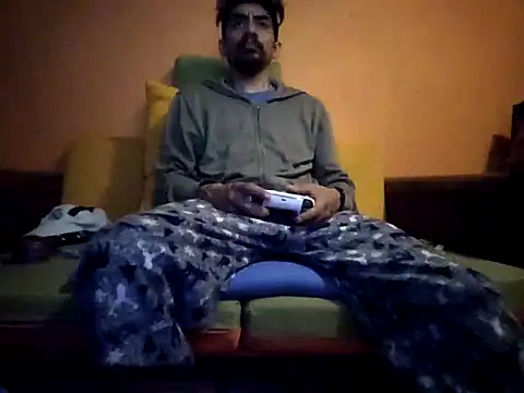 Snapshot of Angel_Coronel chatting on 02.19.25 Angel Coronel online show from 02.19.25
