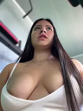 VAL PRINCESS online show from 01.12.25