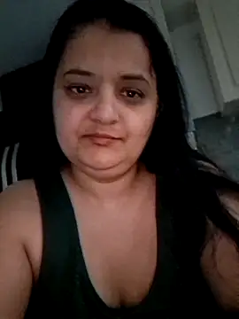 Snapshot of sarahhh1987 chatting on 04.01.26 sarahhh1987 online show from 04.01.26