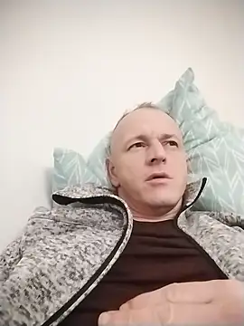 Snapshot of Singlepennis chatting on 03.20.25 Singlepennis online show from 03.20.25