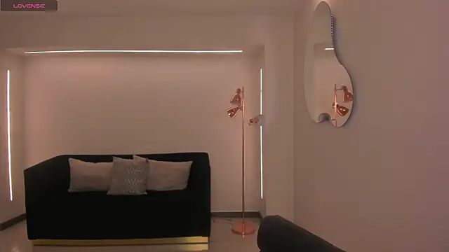 AliceHarper  online show from 12.20.25