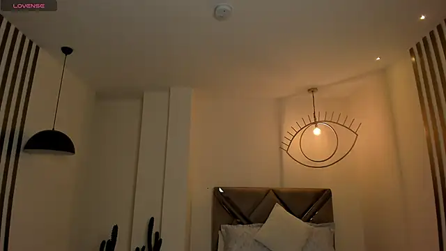 Snapshot of AliceHarper_ chatting on 02.25.26 AliceHarper online show from 02.25.26