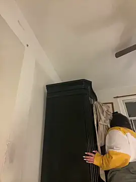 holyeroticss online show from 01.16.25