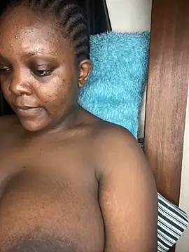 Snapshot of zonroe_the_big chatting on 02.27.25 zonroe the big online show from 02.27.25