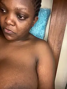 Snapshot of zonroe_the_big chatting on 03.02.25 zonroe the big online show from 03.02.25