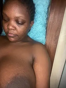 Snapshot of zonroe_the_big chatting on 03.09.25 zonroe the big online show from 03.09.25