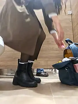 mmmVirginia online show from 11.27.25