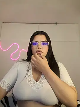 Johanna6 online show from 02.21.25